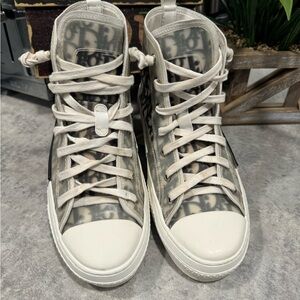 Dior Women's White High Top Sneakers, US Size 10 20 ELS 40.